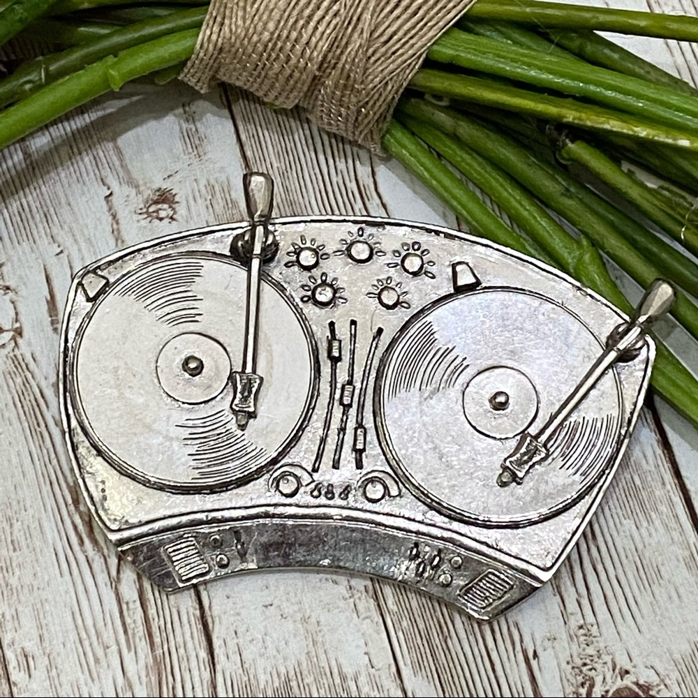 SILVER STAR Disc Jockey DJ Music Turn Table Silver Belt Buckle